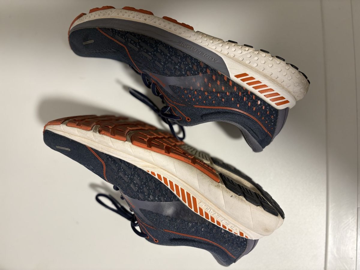Brooks Chaussures hommes: Brooks Adrenaline Laufschuhe Grösse 46 – D'occasion à Meilen par AlexandraMarahrens 2