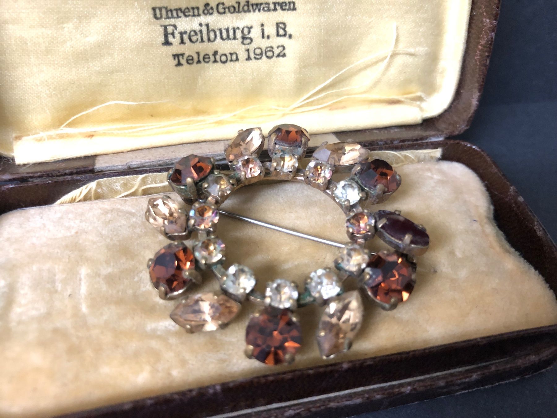 Gablonzer Spille & Fermagli: Vintage Brosche – Usato da Spiegel b. Bern venduto da Rogger72 1