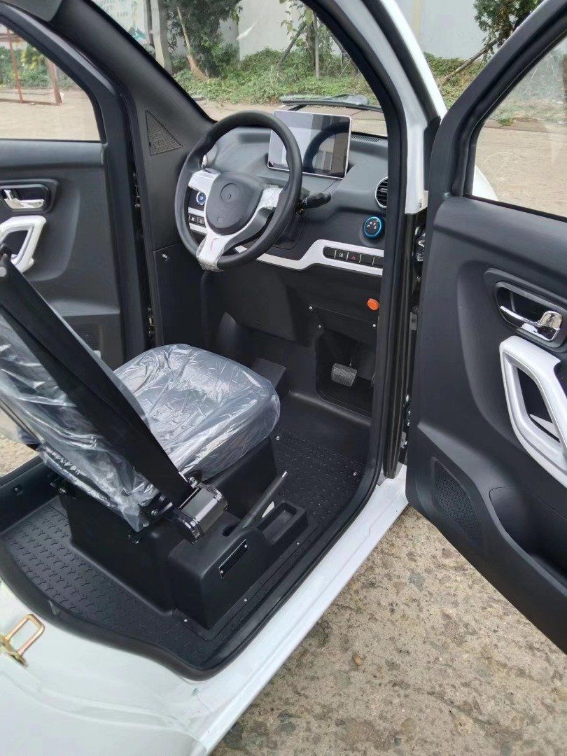 Veicoli elettrici: Nelo - E- Auto (Mikrocar)Occasion – Nuovo (secondo la descrizione) da Bünzen venduto da Turbolino5 2