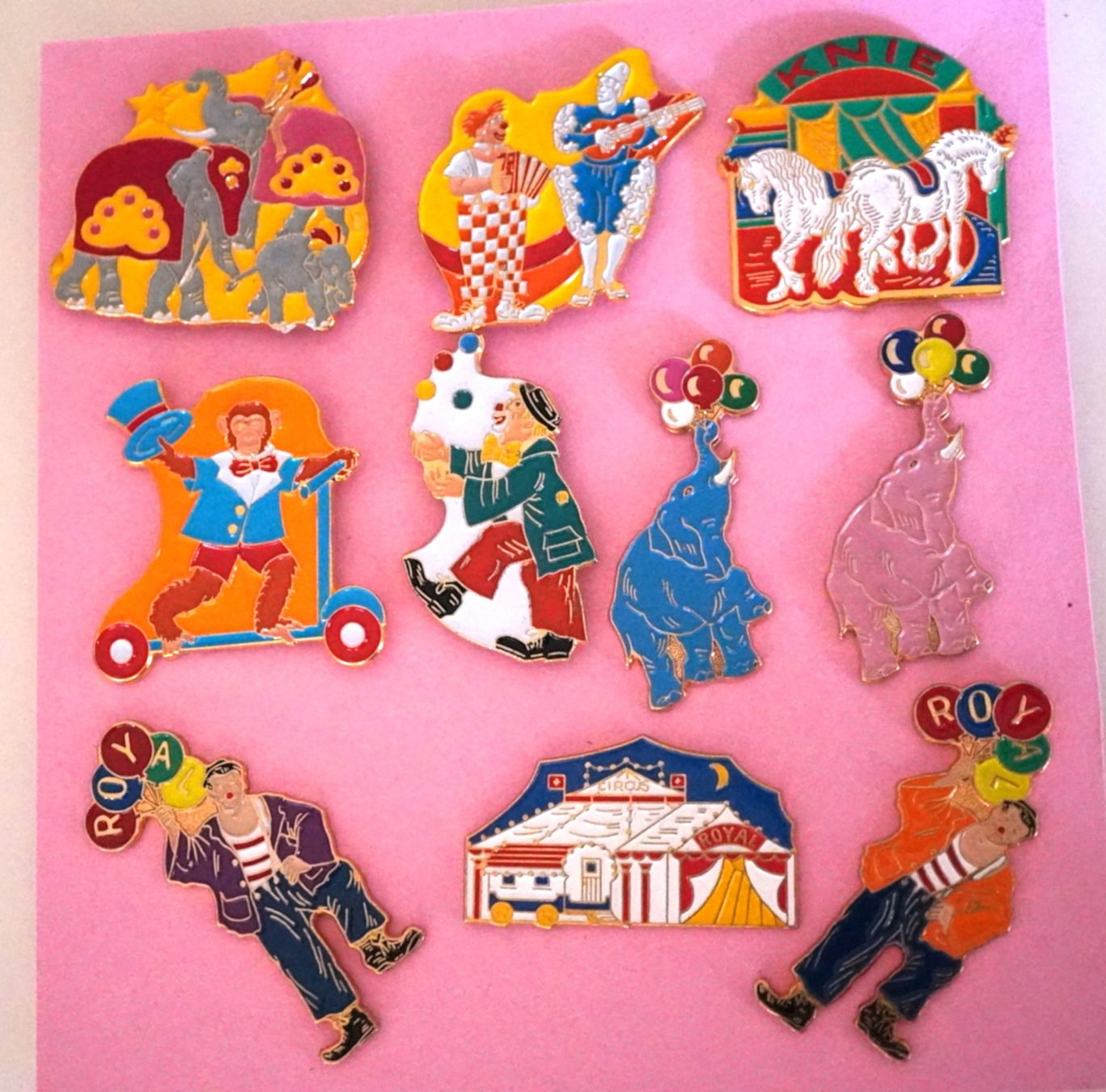 Placchette & Badge: 10 Pin Simone Erni Zirkus Limitiert – Usato da Worb venduto da worb01
