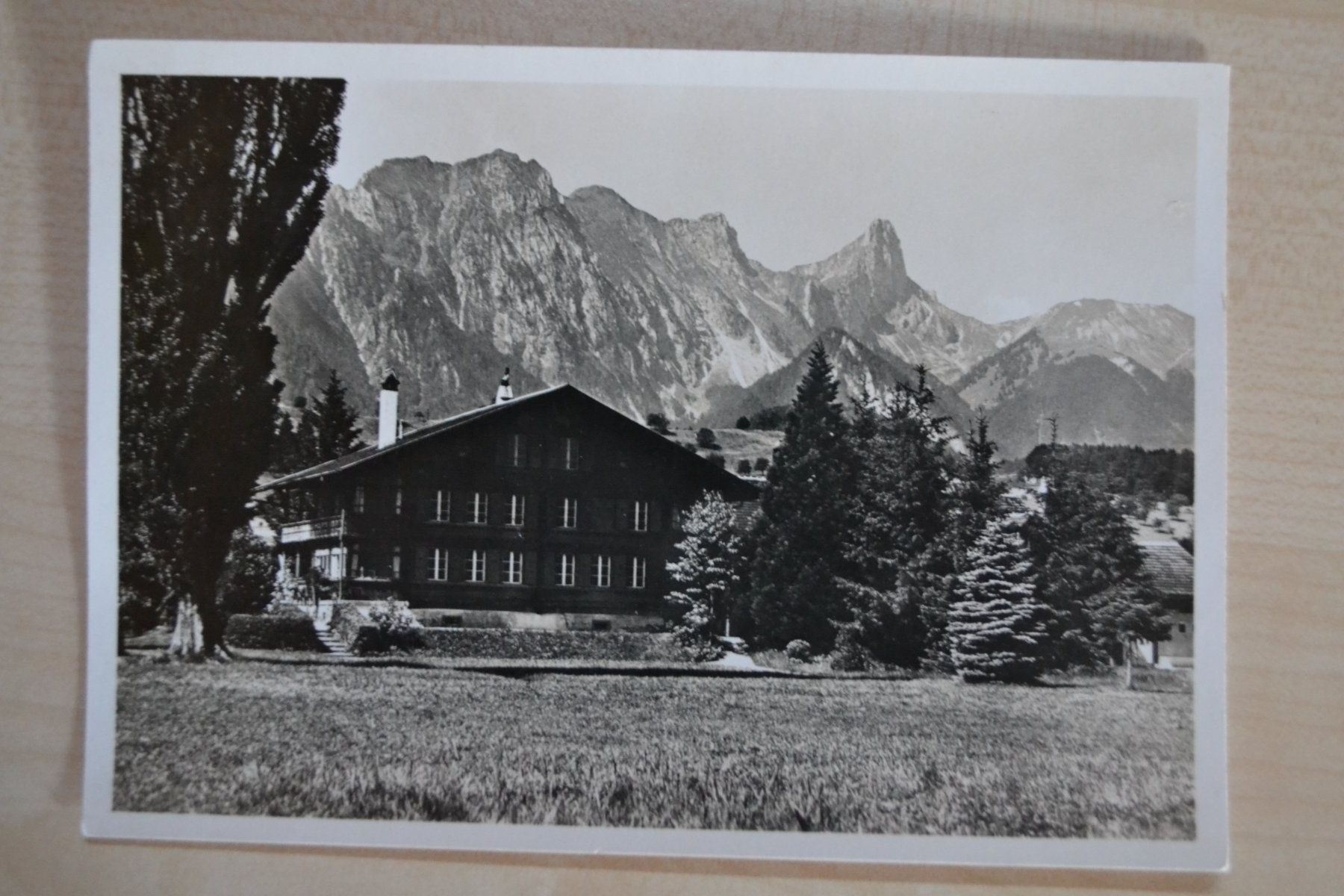 Cartoline postali: AK Jugendheimstätte Gwatt – Usato da Beinwil am See venduto da kajak55
