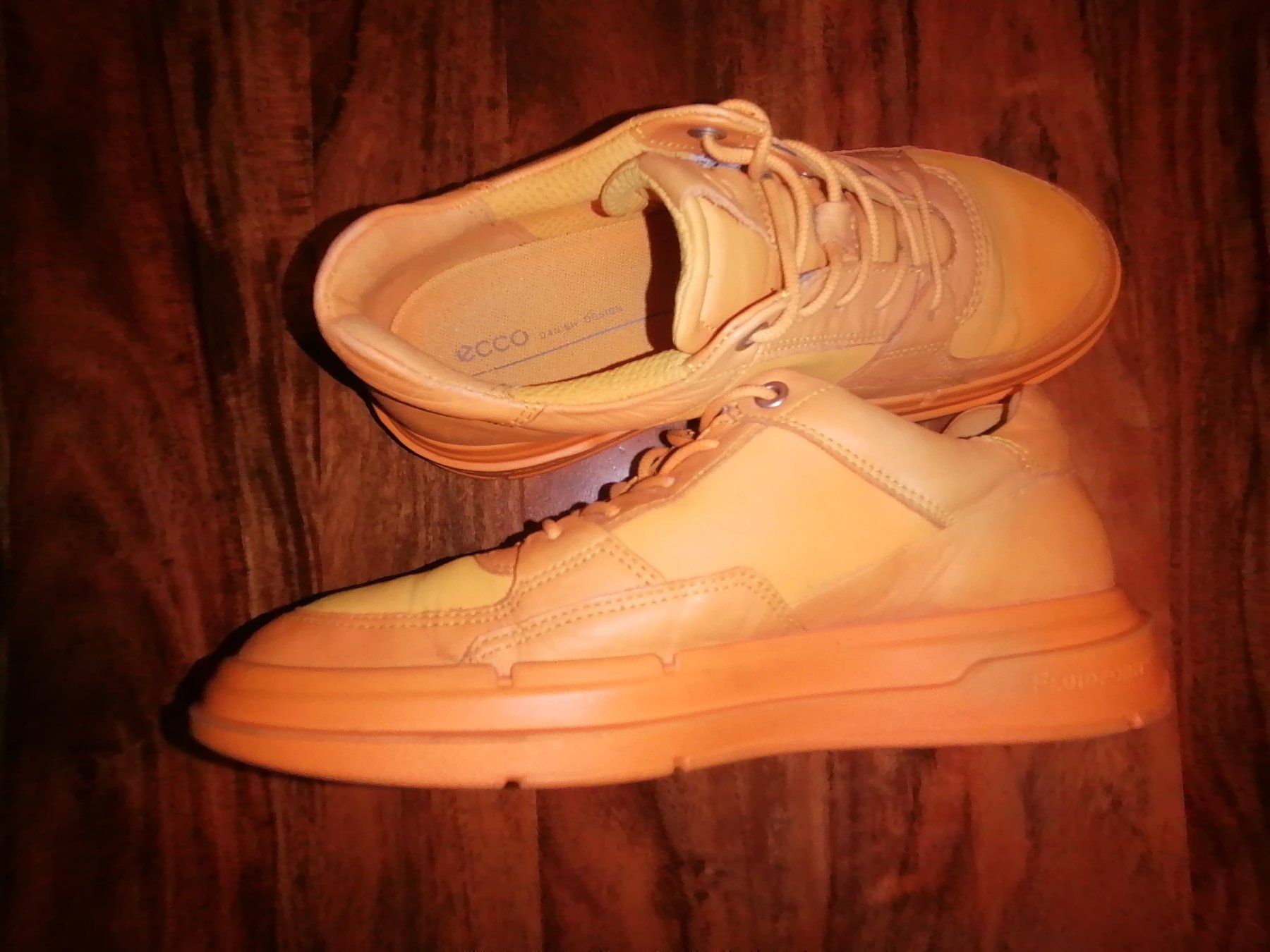 Herrenschuhe: Ecco Sneaker Gr. 38 Sommerfarbe Peach fast neu – Gebraucht aus Niederwangen BE von benbrik1 1