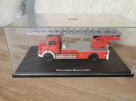 Schuco Marcedes-Benz L322 Feuerwehrauto