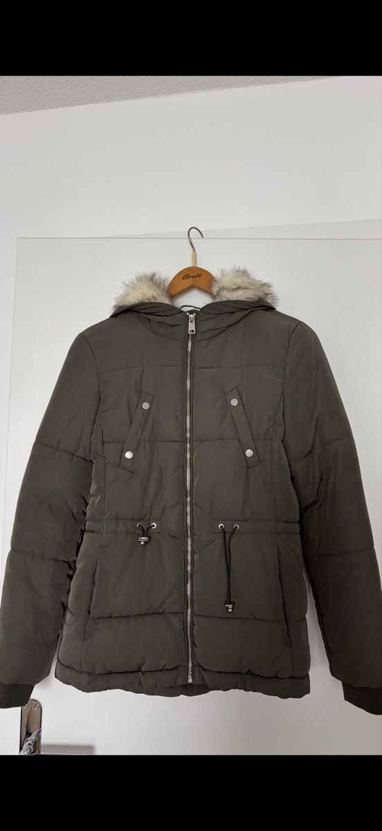 H&M Cappotti: H&M Winter Jacke Khaki – Usato da Bern venduto da ece_nxk7