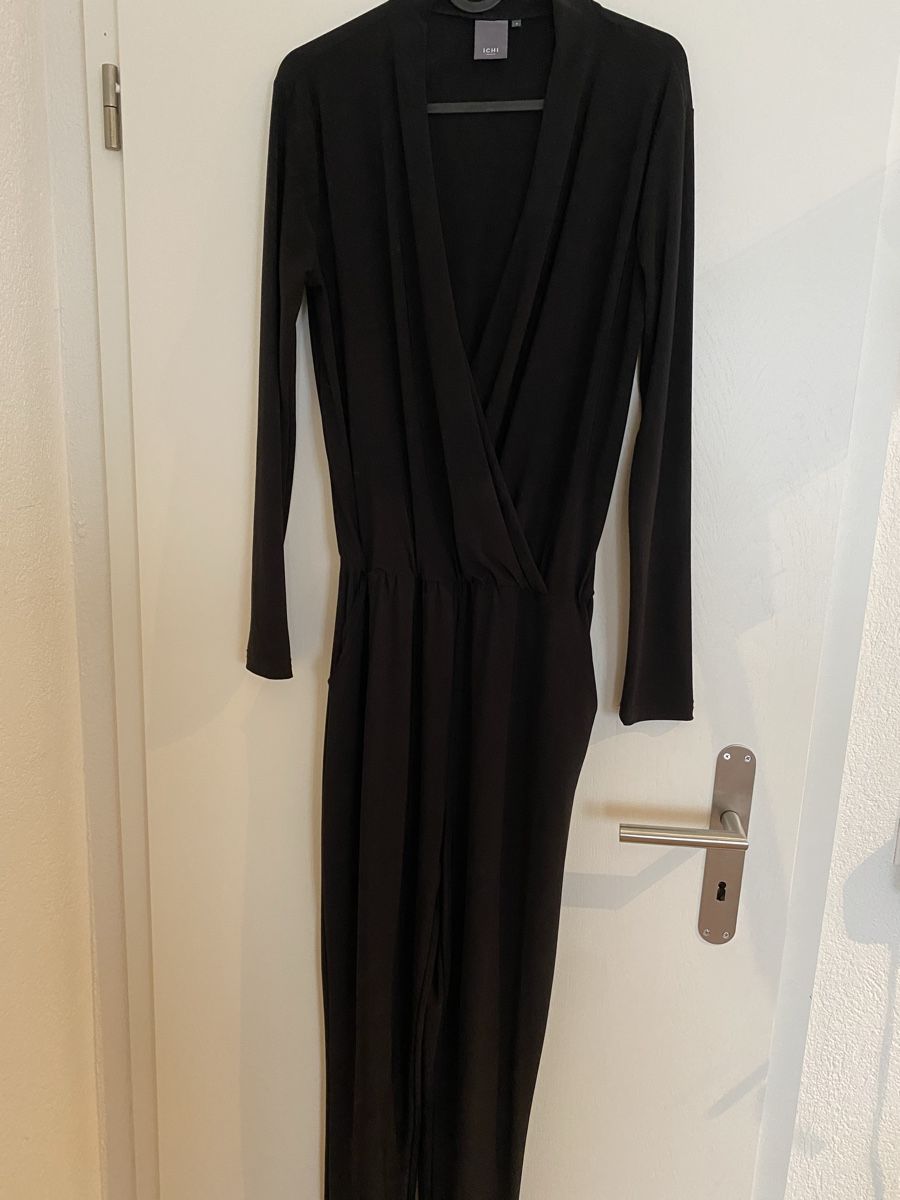 Tute: Schwarzer Jumpsuit Gr. S – Nuovo (secondo la descrizione) da Wetzikon ZH venduto da purple_44