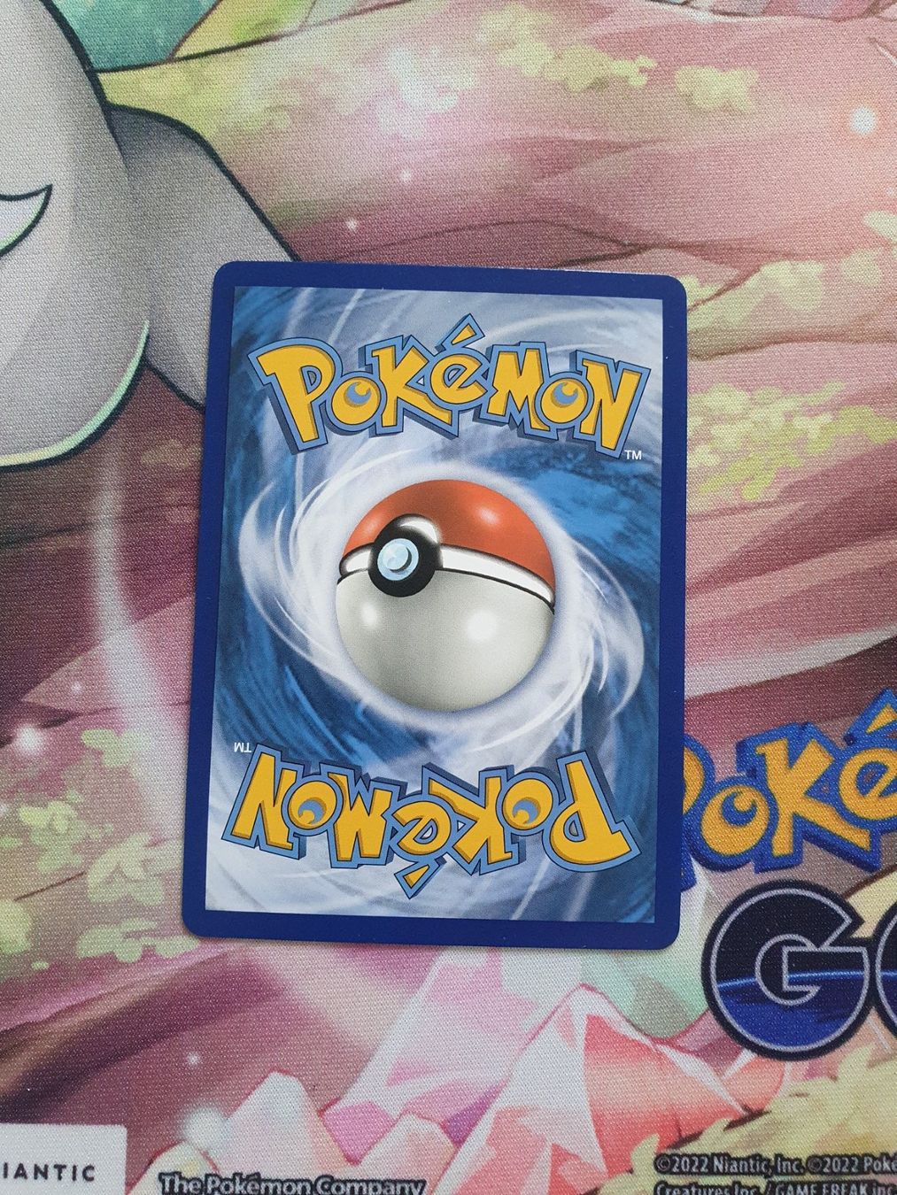 Pokémon Carte collezionabili: Lunala Gx Gold Promo – Usato da Basel venduto da mfe_86h9 1