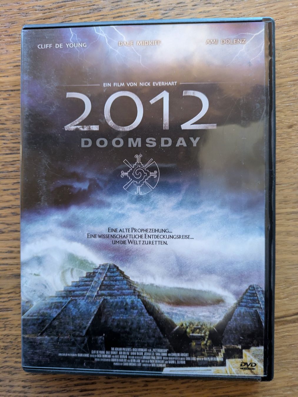 Tutti i DVDs: 2012 - Doomsday (DVD) – Usato da Männedorf venduto da Pacer19