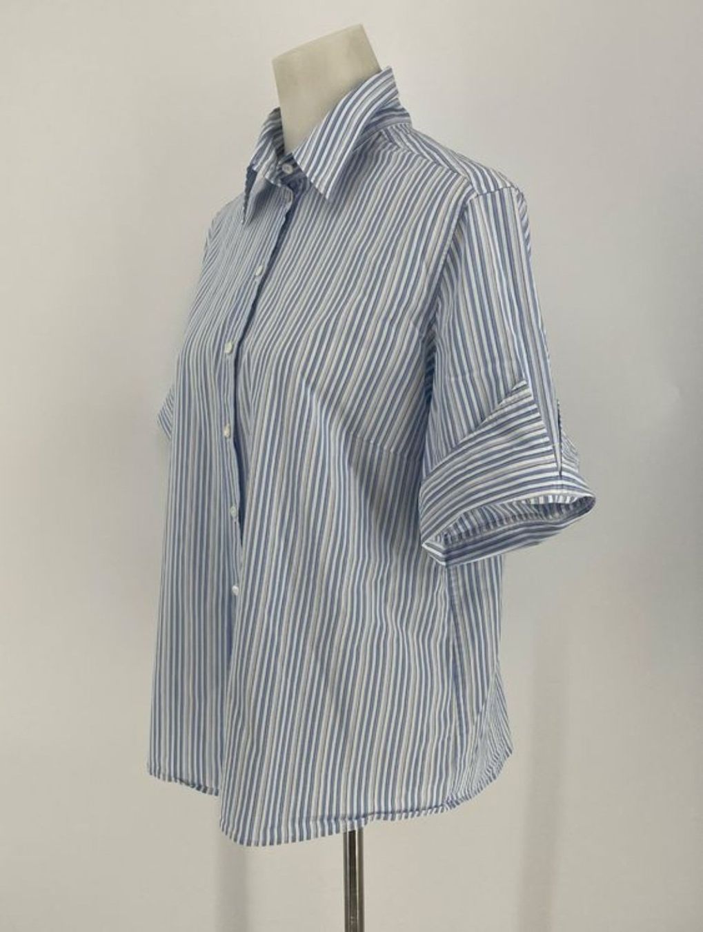 Van Laack Blusen: Bluse Gr. 48 von van Laack blau /weiss gestreift – Gebraucht aus Zürich von mer_6tqg 2
