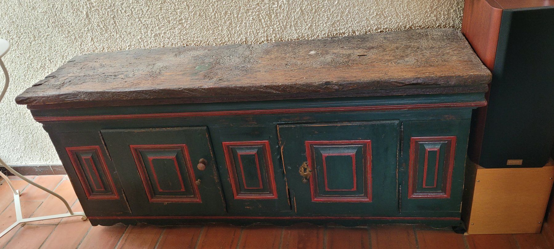 Armadi: Armoire basse XVIIème siècle – Usato da Le Landeron venduto da pat_5ygm