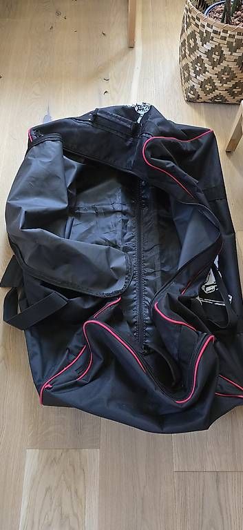 Borse: Torhüter Eishockeytasche – Usato da Weinfelden venduto da Esox4 3