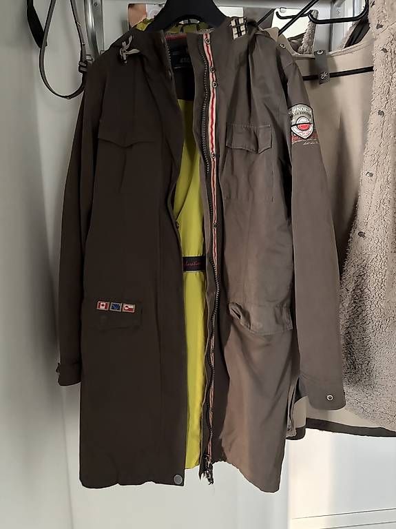 Jacken: Parka Exploration – Gebraucht aus Wallisellen von mgb40 4
