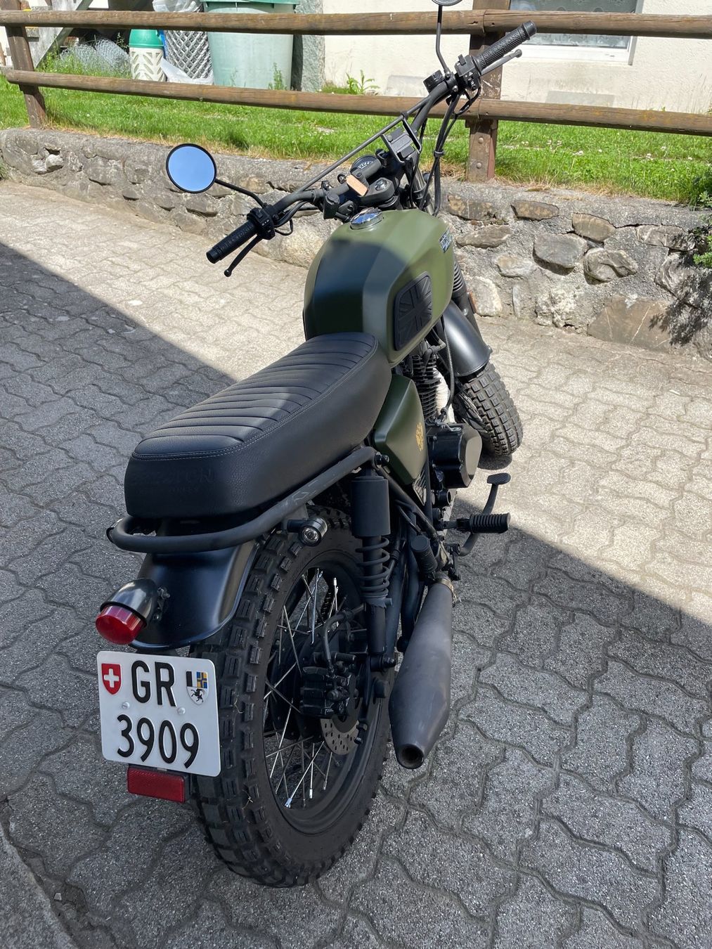 Brixton Motorcycles Sonstige: Motorrad Brixton 125 – Gebraucht aus Domat/Ems von ric_cs2l 1