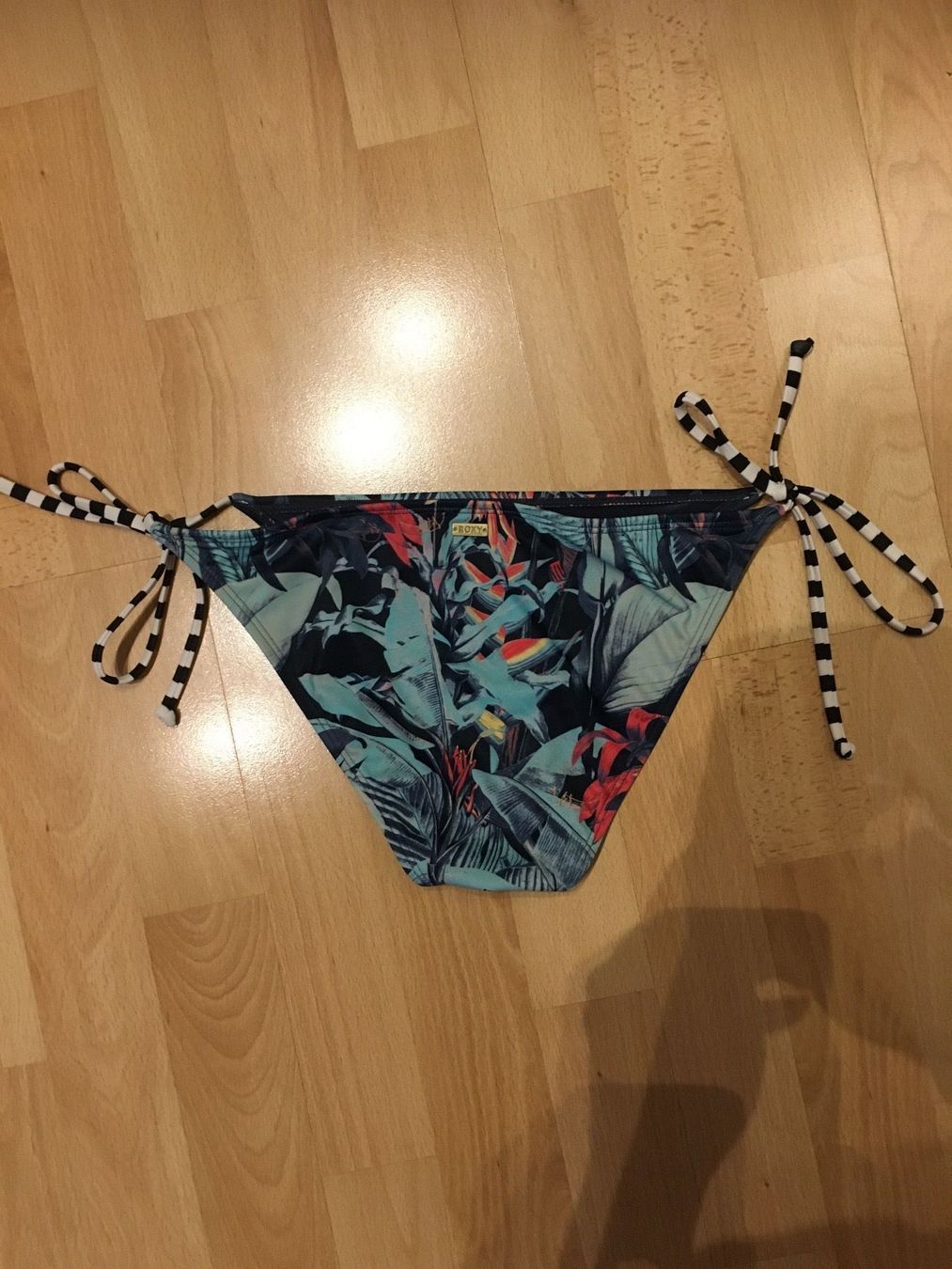 Roxy Badekleider & Bikinis: Bikini Hosen Roxy Gr. S. NEU!!! – Neu und originalverpackt aus Uetendorf von Gar_9pvy 1