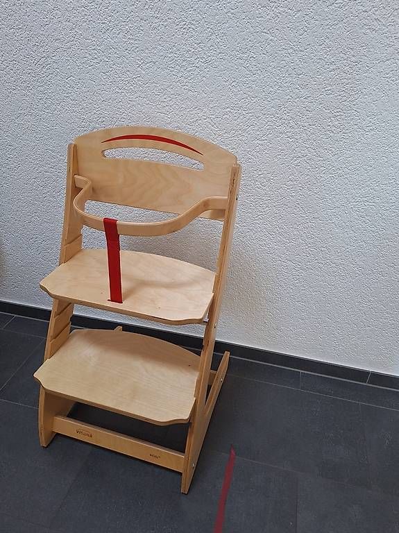 Hochstühle: Kinderhochstuhl – Gebraucht aus Etziken von v.z 1