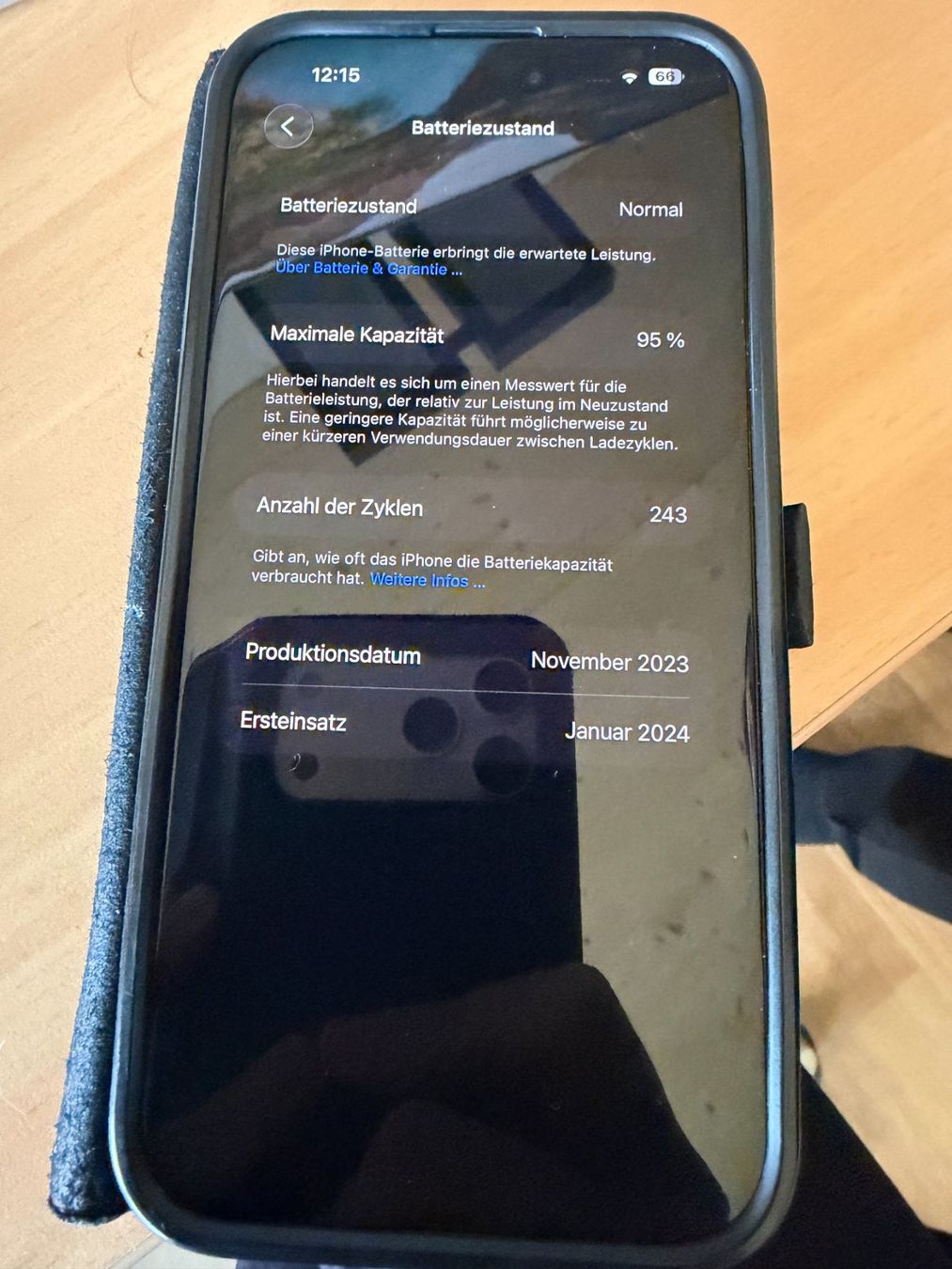 Apple Portables: Apple Iphone 15 Pro Max – D'occasion à Reichenburg par jon_7f7j 2