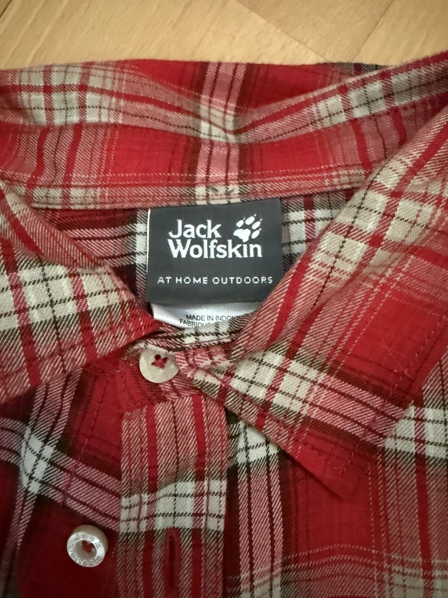 Jack Wolfskin Camicie: Wandern: Hemd Gr. S Jack Wolfskin – Usato da Zürich venduto da Jamezone 1