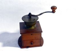 Antike KAFFEEMÜHLE, schönes Exemplar, wohl um 1910