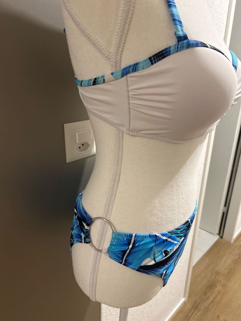 Costumi da bagno & Bikini: Bikini mit Bügel weiss - blau – Usato da Brunnen venduto da Nala2929 2