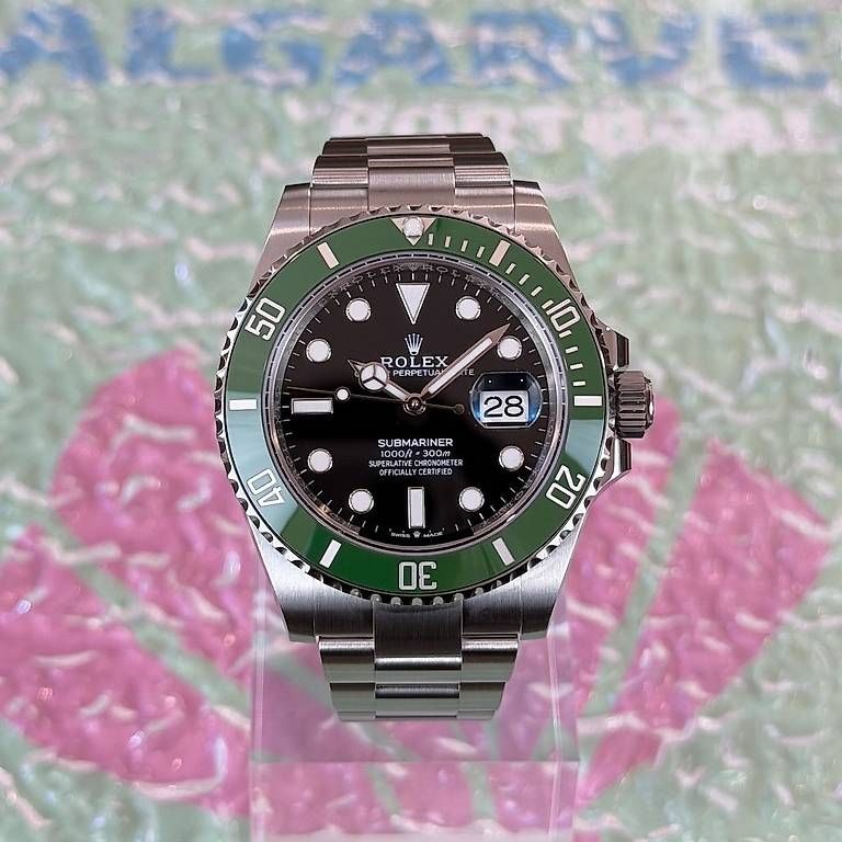 Orologi: Rolex Submariner "Starbucks MKII" 126610LV – Usato da Genève venduto da minty.watches