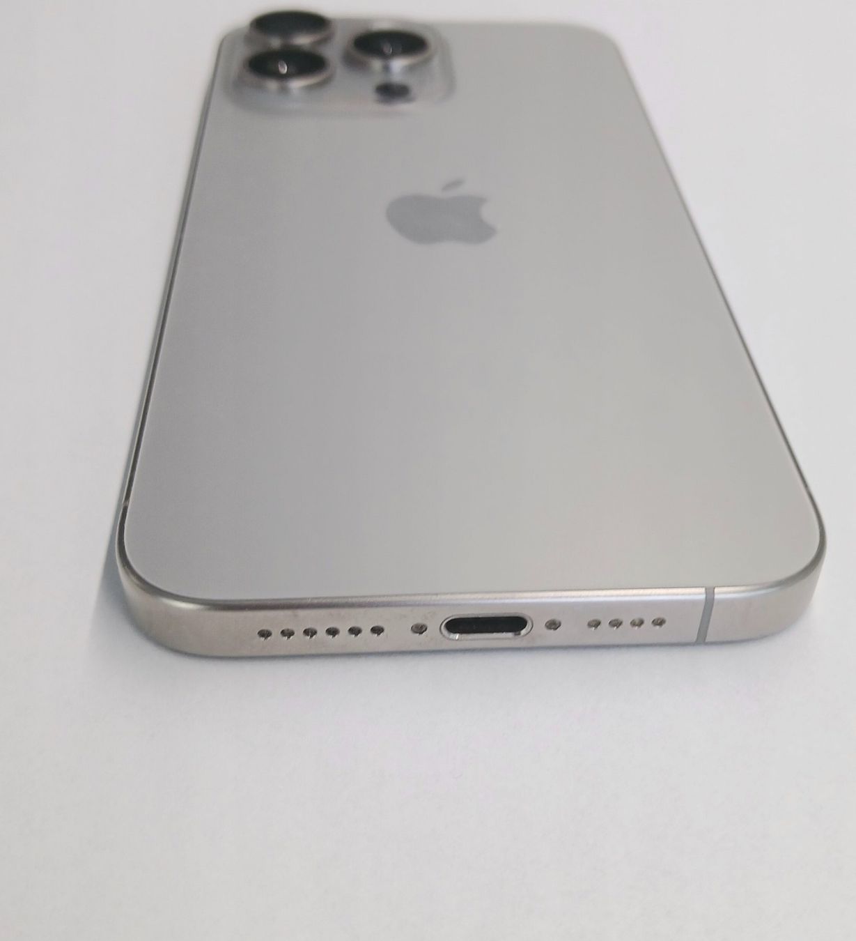 Apple Telefoni cellulari / Smartphones: Iphone 15 Pro Max 256 GB – Usato da Rohrbachgraben venduto da claude.vetsch 3