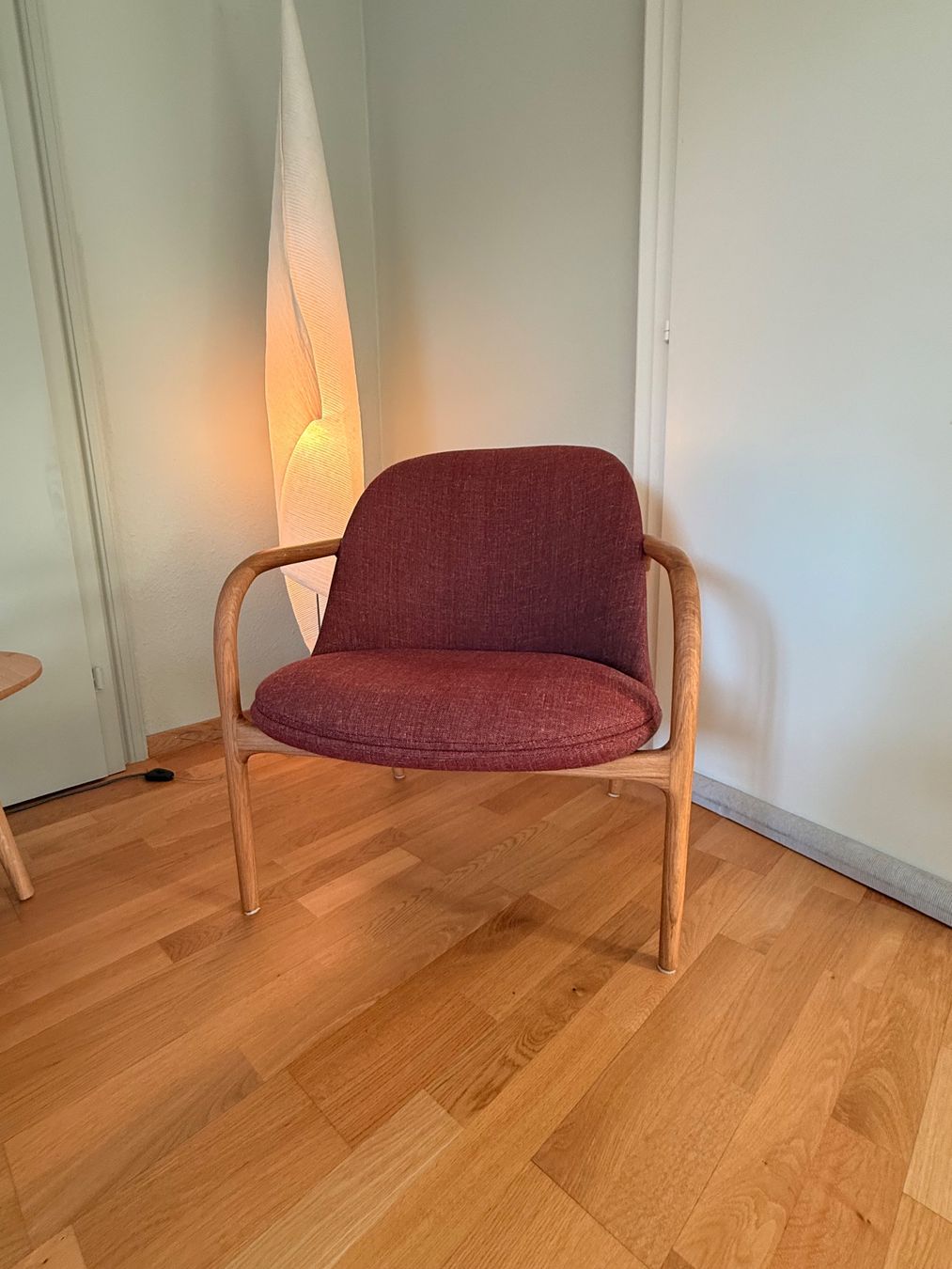 Fauteuils: Original ARTISAN Neva Lounge Chair - massive Eiche – D'occasion à Zürich par Orestess