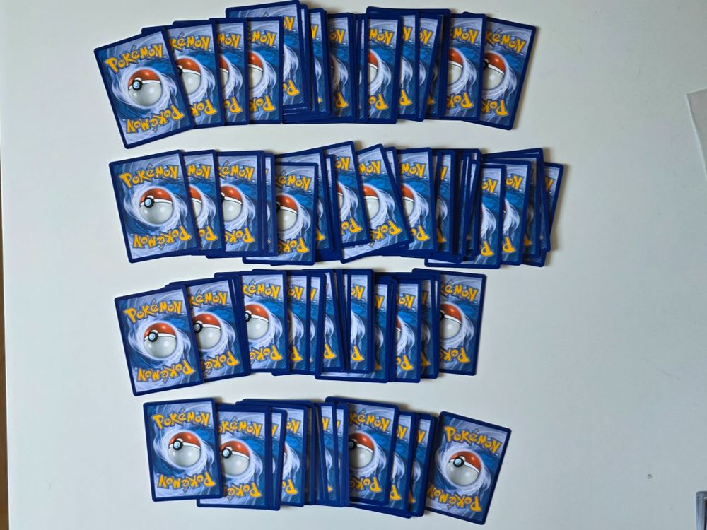 Pokémon Cartes à collectionner: Pokemon Karten Version 167 175Stk. – D'occasion à Niederglatt ZH par giusi_ 1