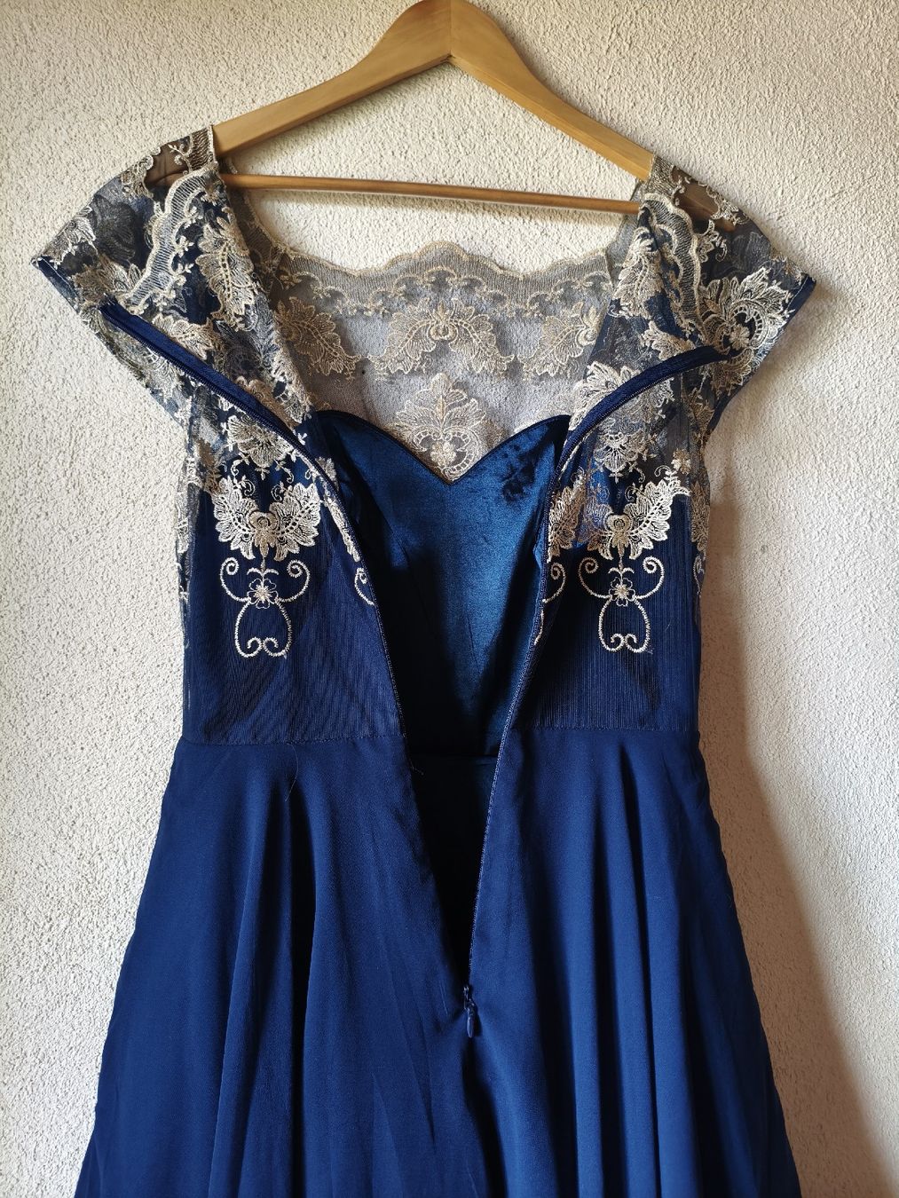 Kleider: Abendkleid mit Spitzen – Neu (gemäss Beschreibung) aus Eschikofen von anj_98vh 4