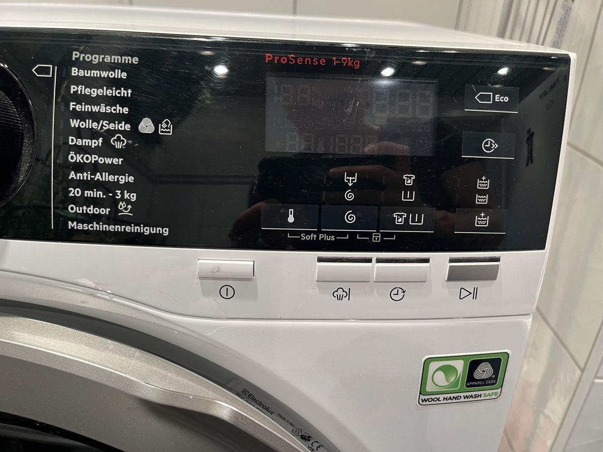 Electrolux Lavatrici: Electrolux WAGL4E300 Waschmaschine – Usato da Einsiedeln venduto da sandramon 2