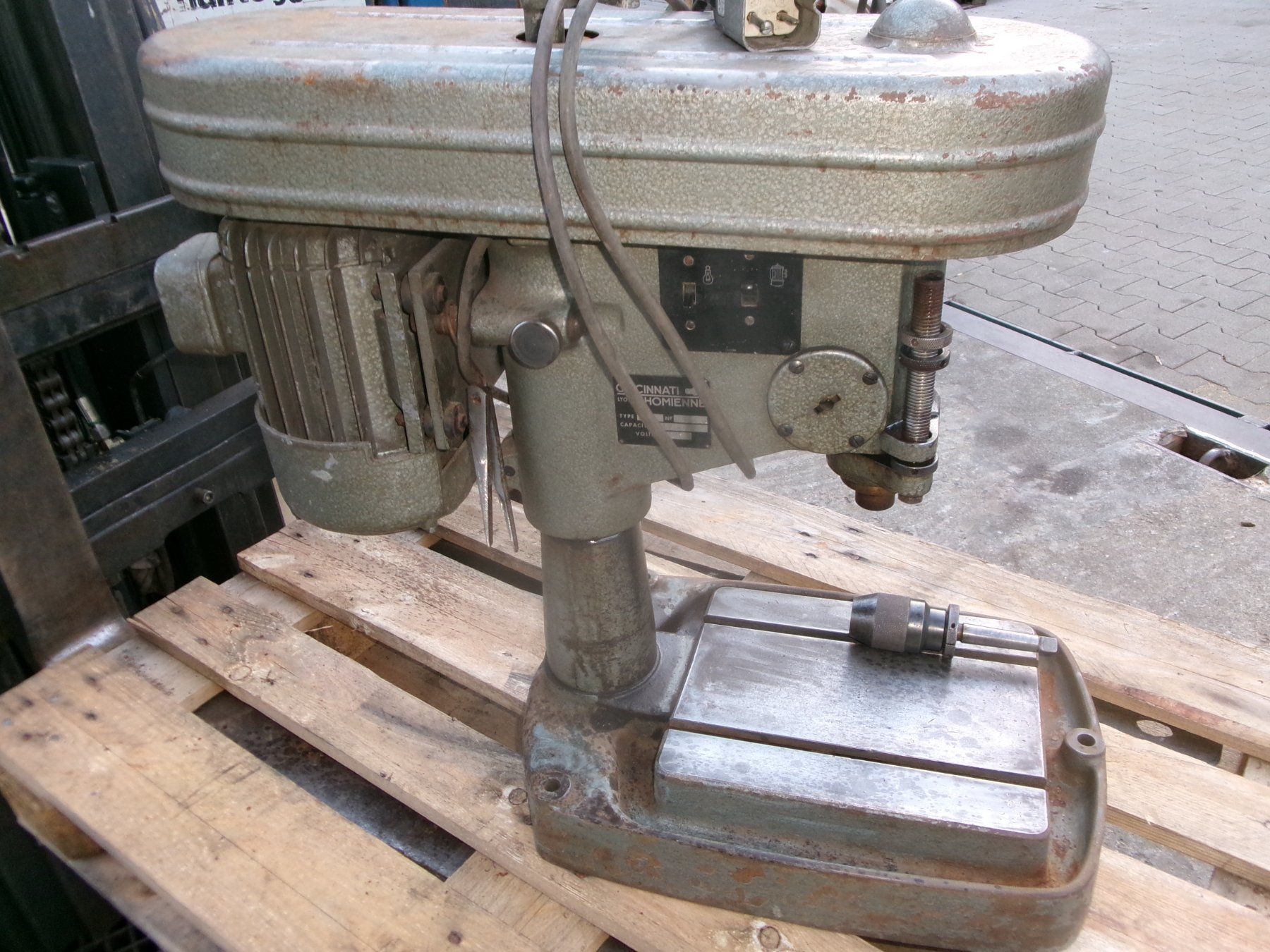 Trapani: Bohrmaschine Cincinnati Typ PF  380V   MK 1 – Usato da Eschenbach SG venduto da GM-29