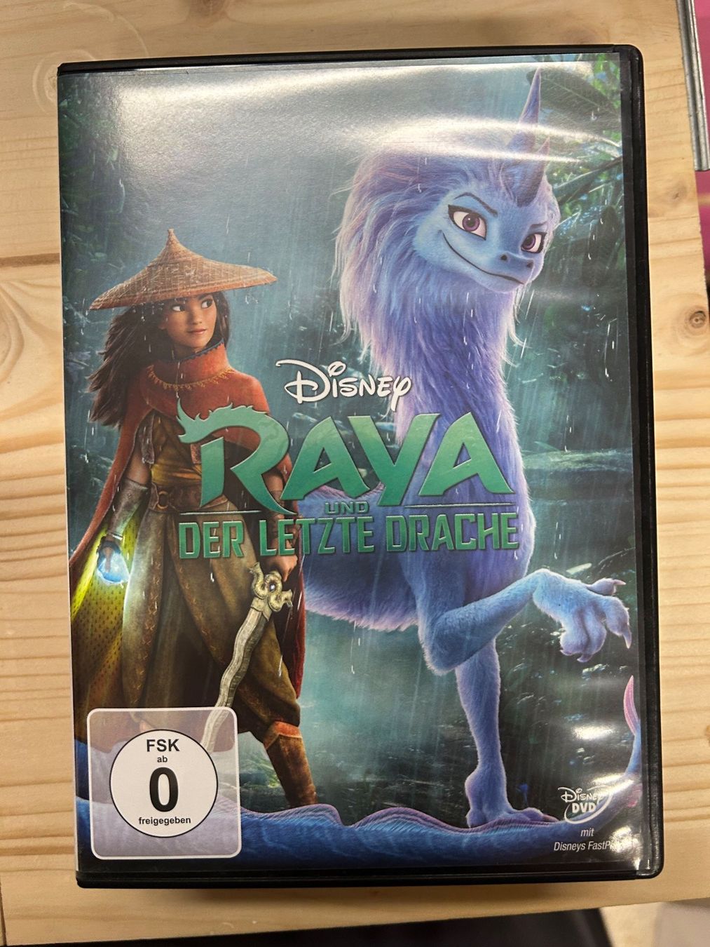 Alle DVDs: Raya und der letzte Drache – Gebraucht aus Bassersdorf von Winti8406