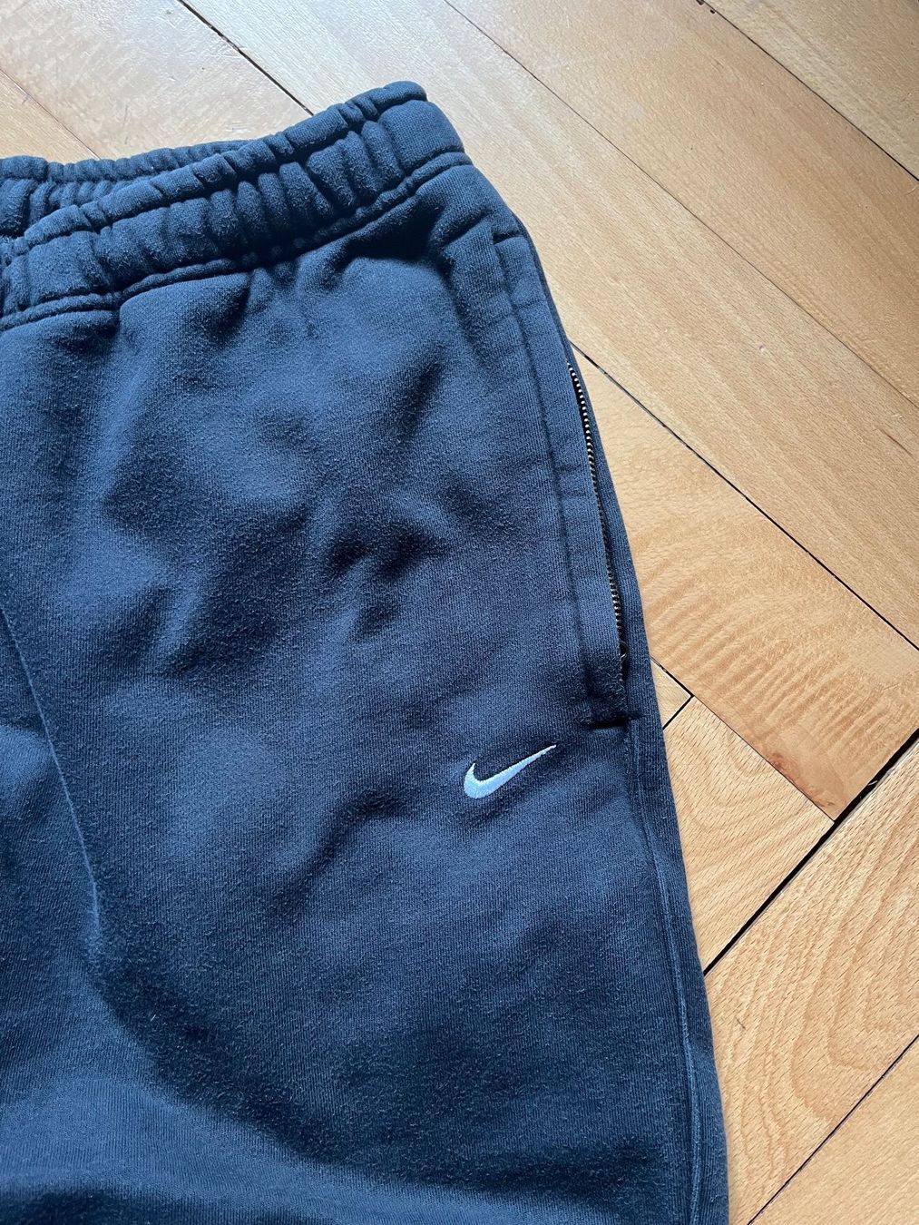 Nike Pantaloni: Nike Trainingshose/Jogginghose, schwarz, Grösse L – Usato da Niederscherli venduto da noa_tc6b 2