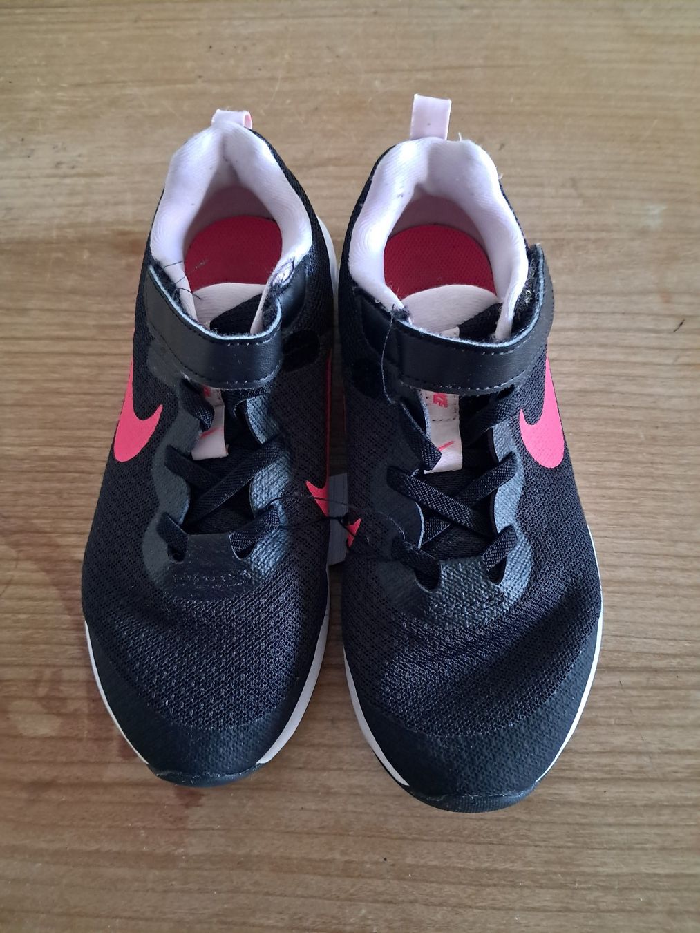 Nike Scarpe per ragazze: Turnschuhe Nike, Gr. 33 – Usato da Ipsach venduto da ginko24 1