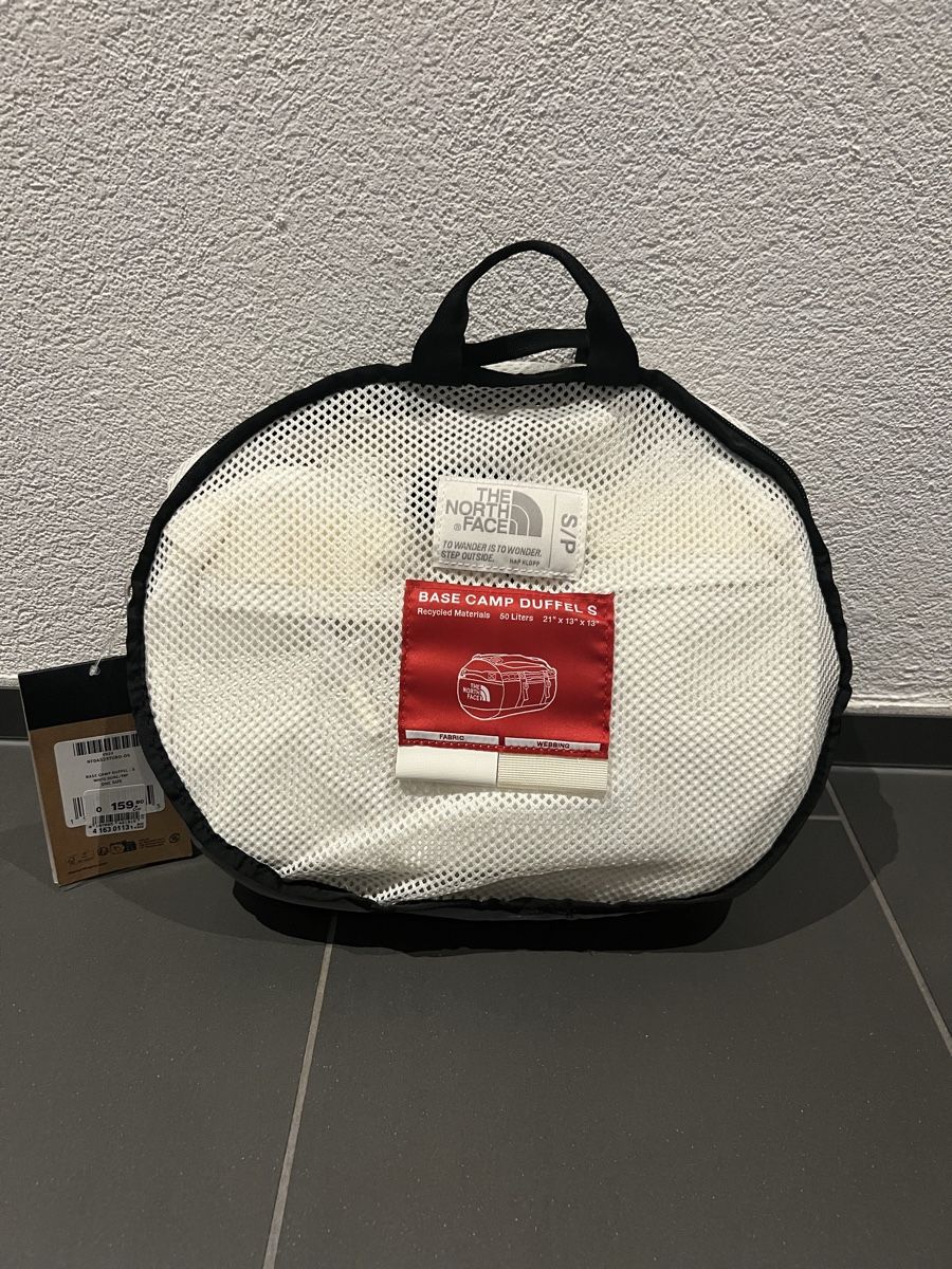 North Face Rucksäcke: The North Face Rucksack  – Neu und originalverpackt aus Holziken von 181281 6