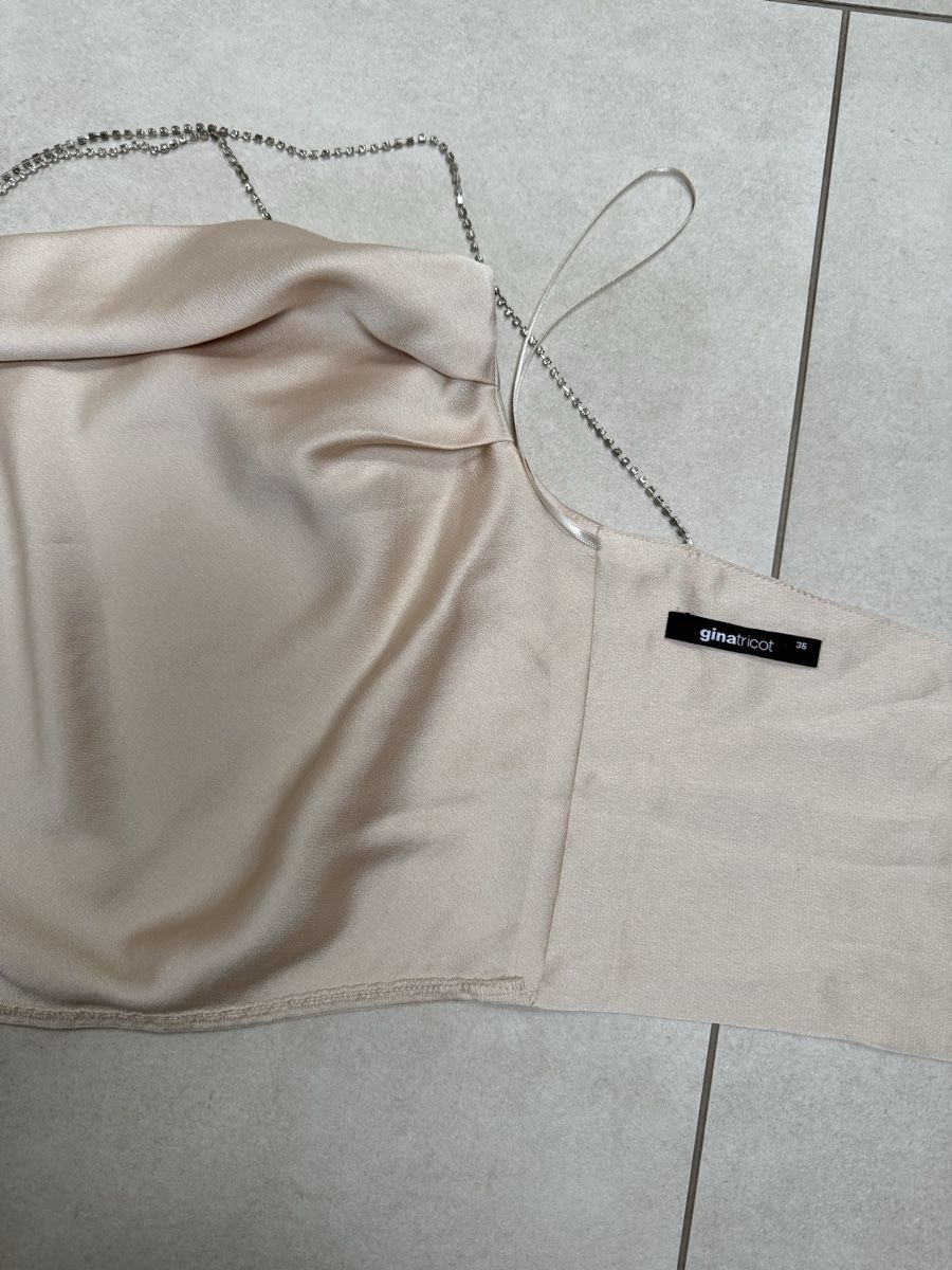 Tops: Gina Tricot Top – Neu (gemäss Beschreibung) aus Vaduz von GiuliaSu 2