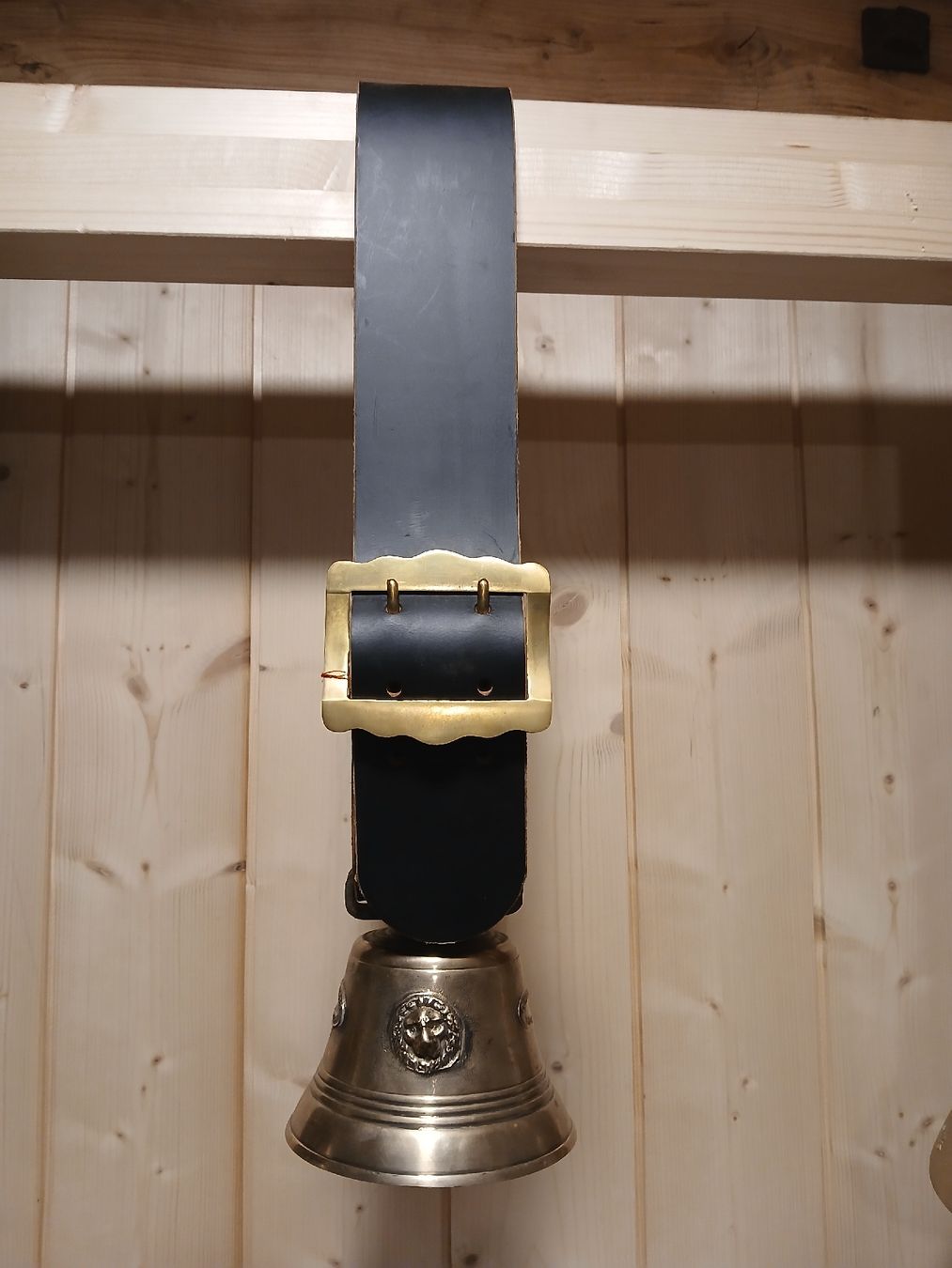 Campanacci mucche: schöne Higlister Glocke – Nuovo (secondo la descrizione) da Eggiwil venduto da Jennisweid