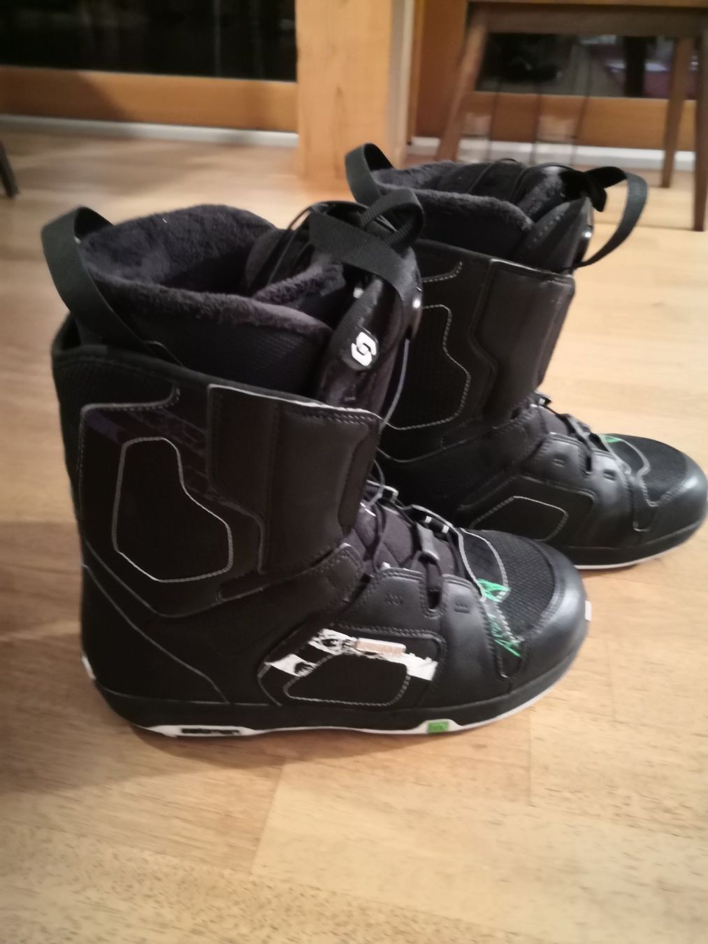Salomon Scarpe da uomo: Snow Board Schuhe – Usato da Zezikon venduto da be_goodCH 2