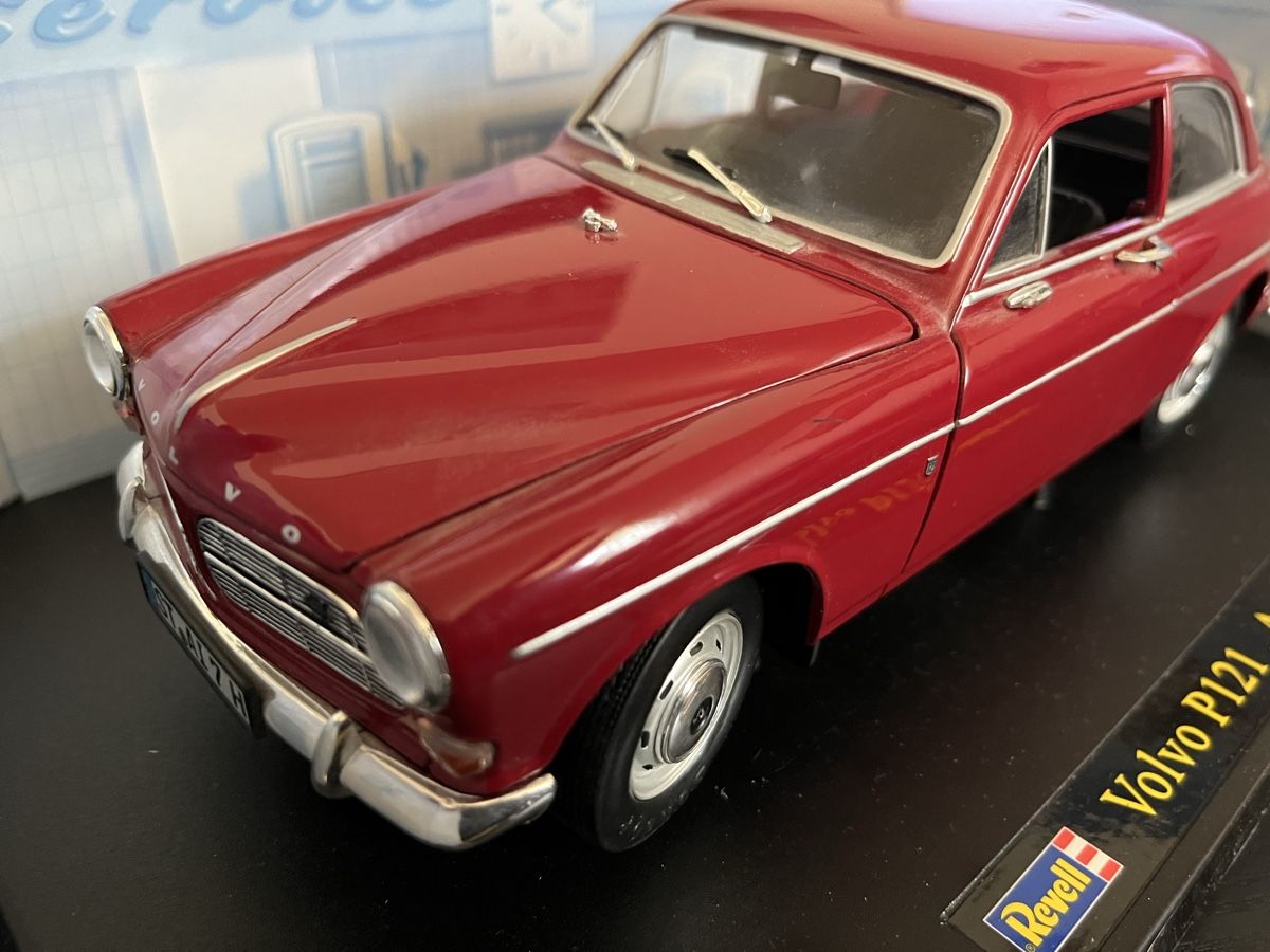 Volvo Modellini d'auto: Volvo P121 Amazon. 1:18 Revell – Usato da Rümlang venduto da Papamoll4