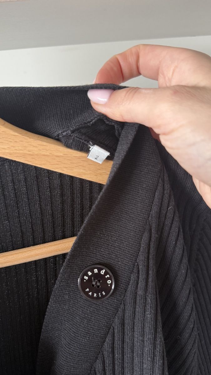Sandro Giacche: Sandro Black Knit Cardigan - Size 2 - Great Condition – Nuovo (secondo la descrizione) da zug venduto da Inaar 5