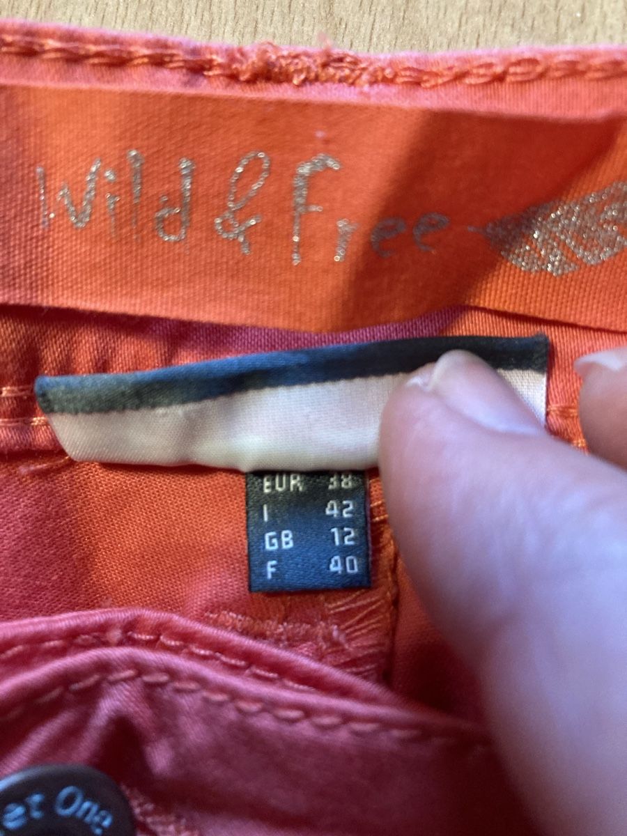 Lotti di vestiti: Hosen Set Gr.38 – Usato da Mülenen venduto da Rapunzel99 5