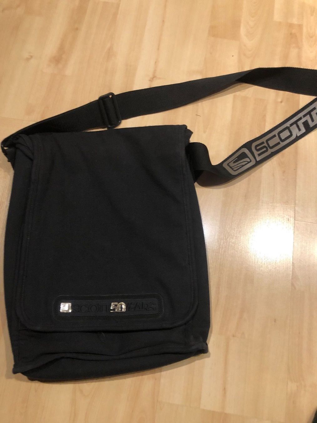 Valigie & Borse: Tasche   Scott Messenger Bag – Usato da Schöfflisdorf venduto da gandig