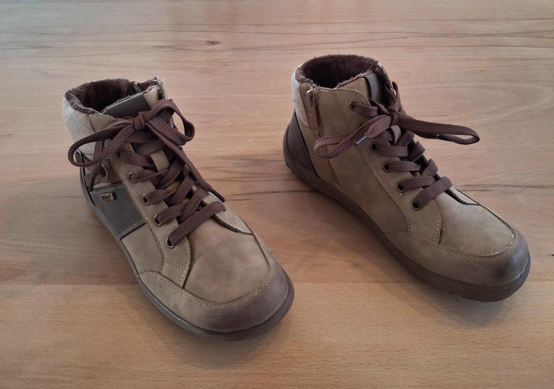 Scarpe da donna: Winterschuhe Damen, Gr. 38 – Usato da Bilten venduto da pelanov 1
