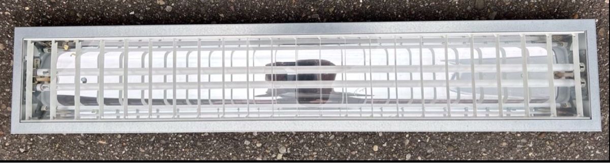 Lampen: Neon Deckenlampen mit Leuchtmittel 5 Stk. – Gebraucht aus Rüdlingen von Hbuetz 2