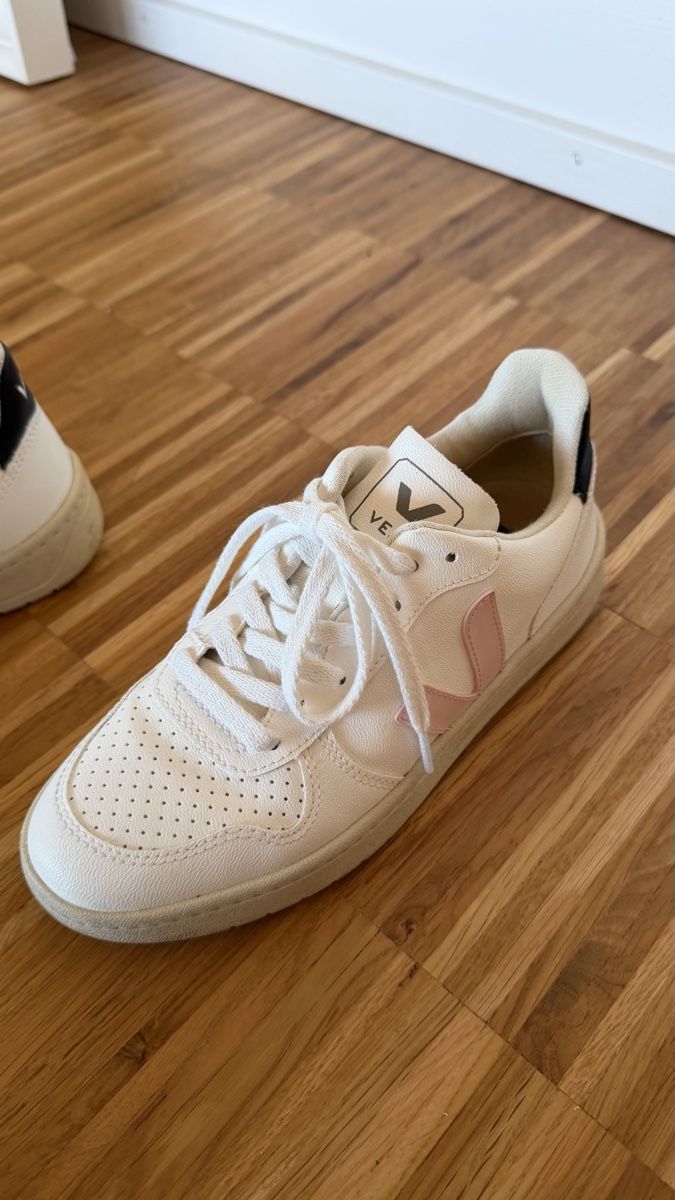 Veja Scarpe da donna: Veja Sneakers – Nuovo (secondo la descrizione) da Baar venduto da andrinamuellerr 1