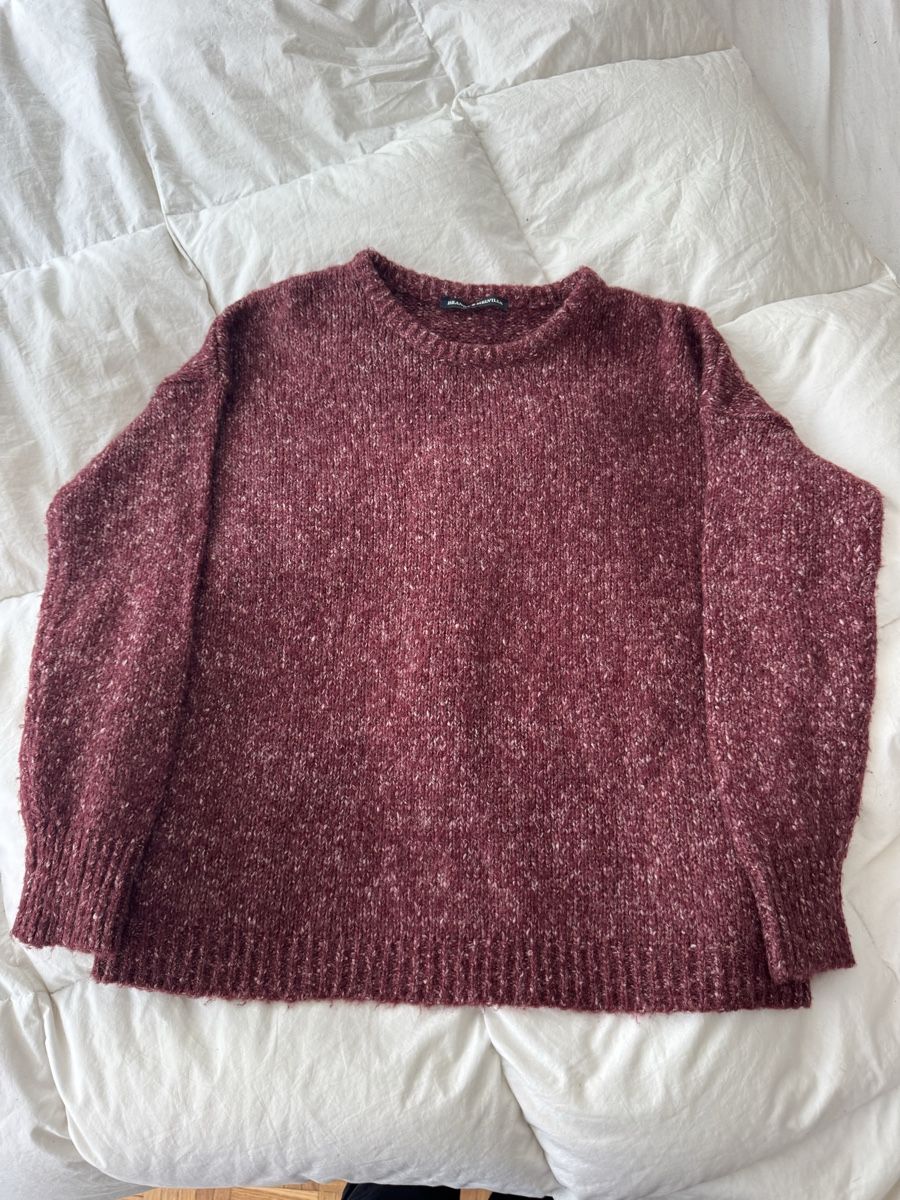 Brandy Melville Pullover & Sweatshirts: Pull Brandy Melville bordeaux chiné taille unique – Gebraucht aus Genève von lejardindesvetements