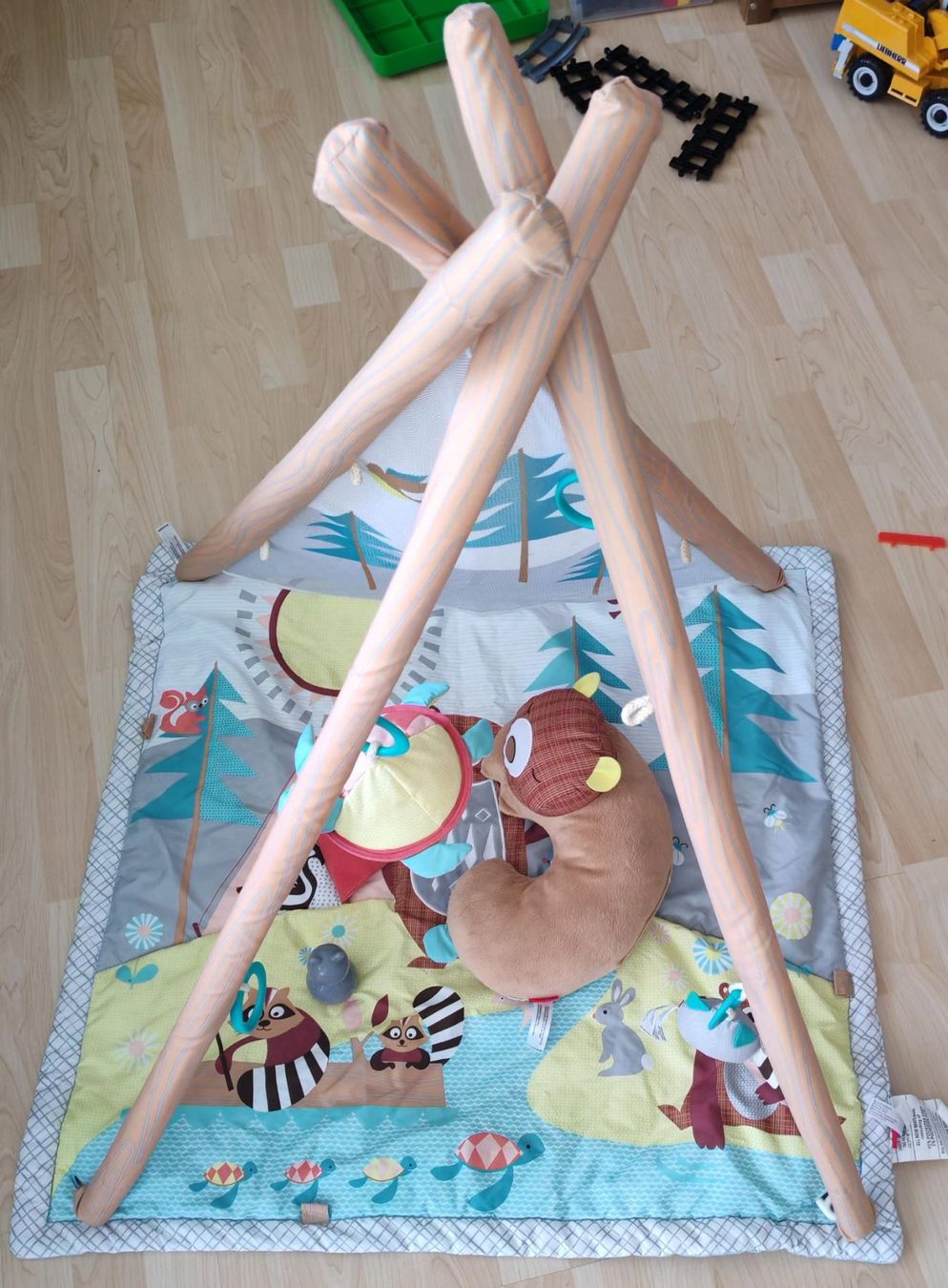 Tappeto da gioco: Baby Skip Hop Spielbogen, Spielmatte. – Usato da sachseln venduto da soficool
