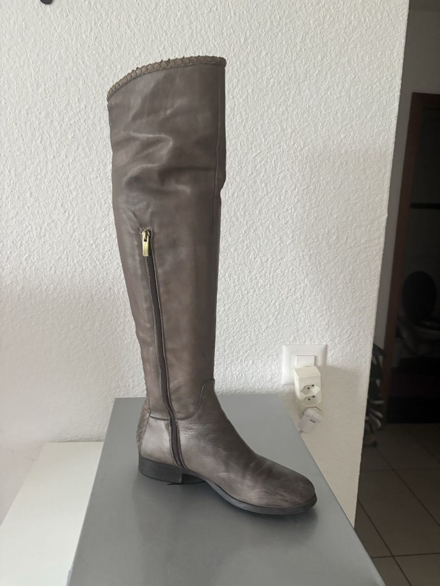 Chaussures femmes: Cuissardes en cuir  – D'occasion à Yverdon-les-Bains par annefu 1