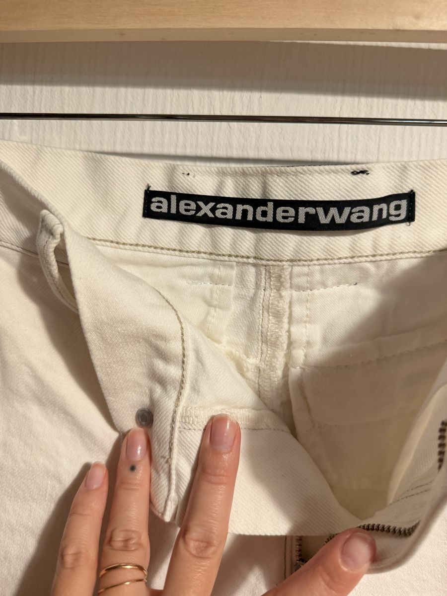 Alexander Wang Jeans: Shorts Alexander Wang taille 25 – D'occasion à Monnaz par MDVintage 1