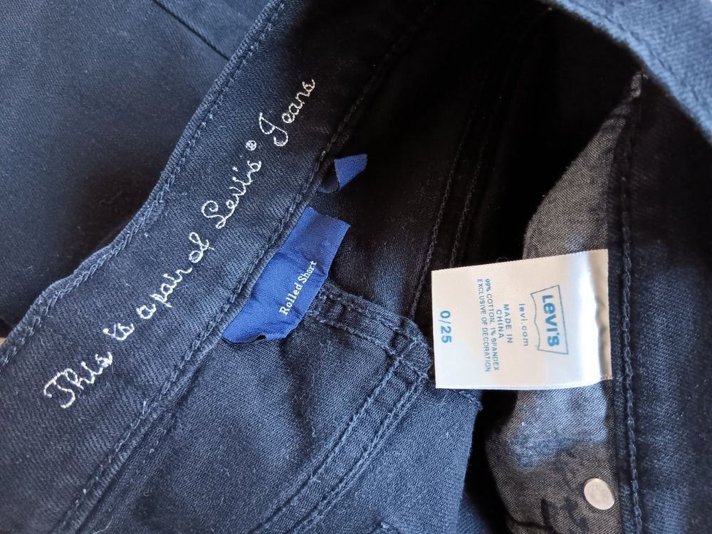 Levi's Jeans: Jeans-Short LEVIS  STRAUSS   Taille / Grosse W25 – D'occasion à Cossonay-ville par Super-Price-Quality 5