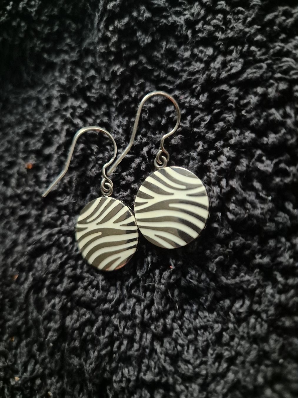 Orecchini pendenti & Orecchini a lobo: Edelstahl Ohrringe Zebra Muster – Nuovo (secondo la descrizione) da Rothenfluh venduto da cfb_rf75 1