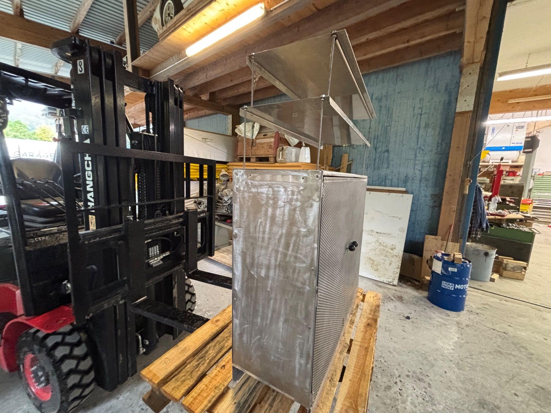 Armadi: Metalschrank – Usato da Attiswil venduto da inf_zg89 8